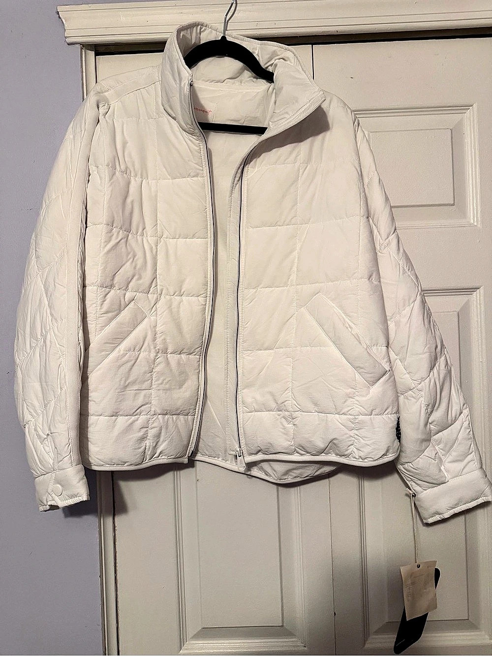New with tags Free People puffer  Quilted medium Jacket Women's White Puffer